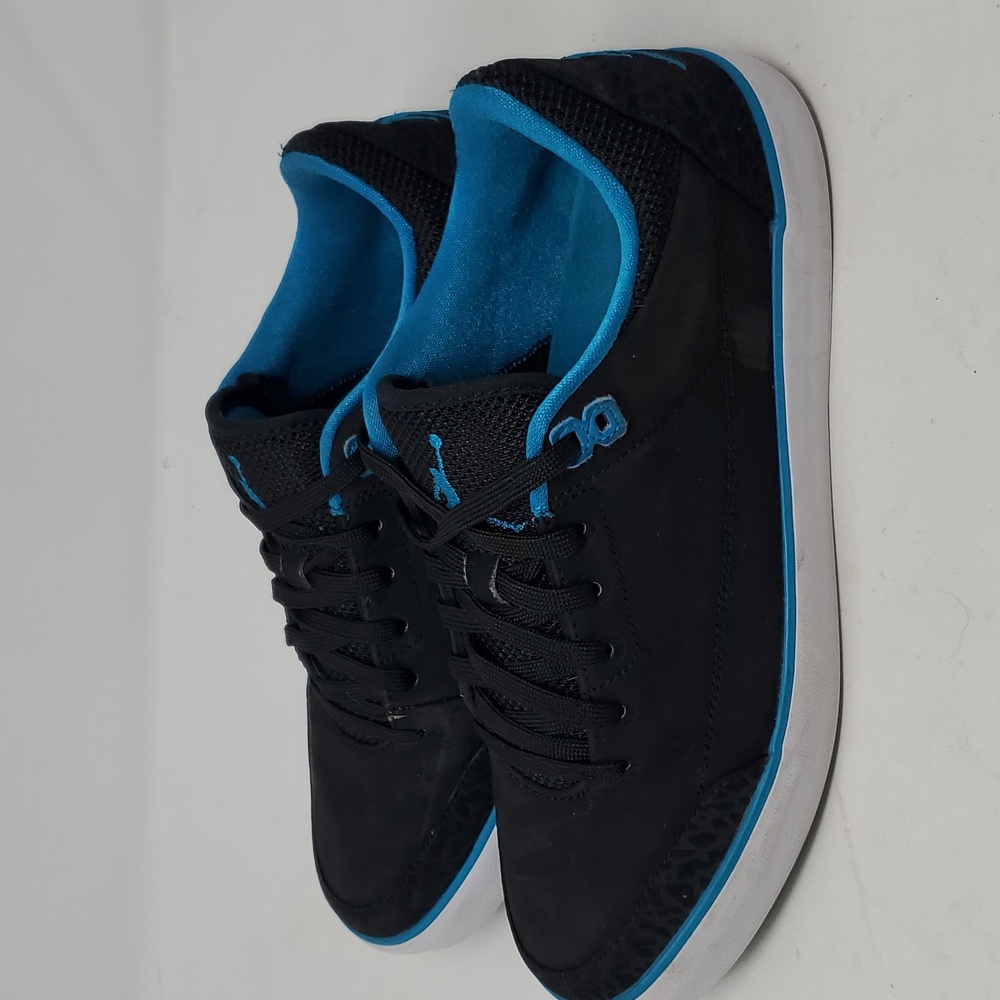 Jordan Men's Size 8 Black and Blue Court Sneakers - Picture 3 of 7
